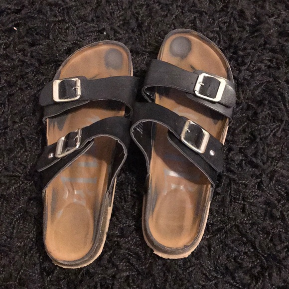 Target sandals - Picture 1 of 2